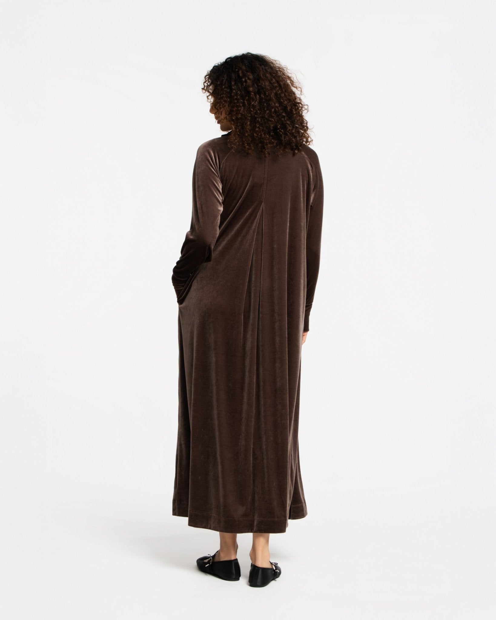 Panne Velour Abaya - SEASONAL CHOCOLATE