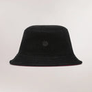 Kayanee-logo printed black bucket hat - قبعة بكت سوداء مطبوعة بشعار كياني
