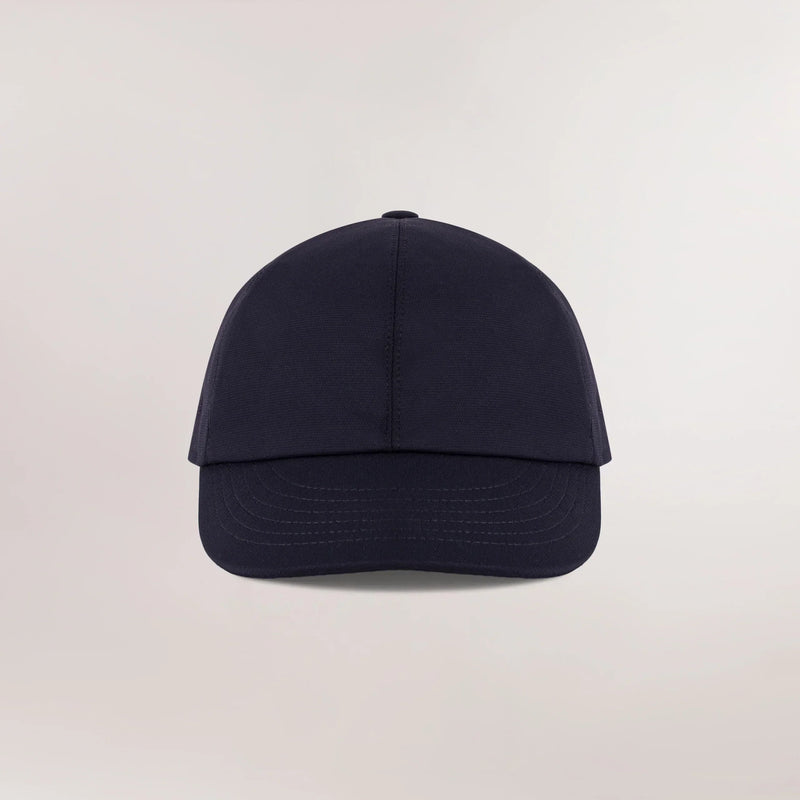 Core black baseball hat - قبعة بيسبول سوداء