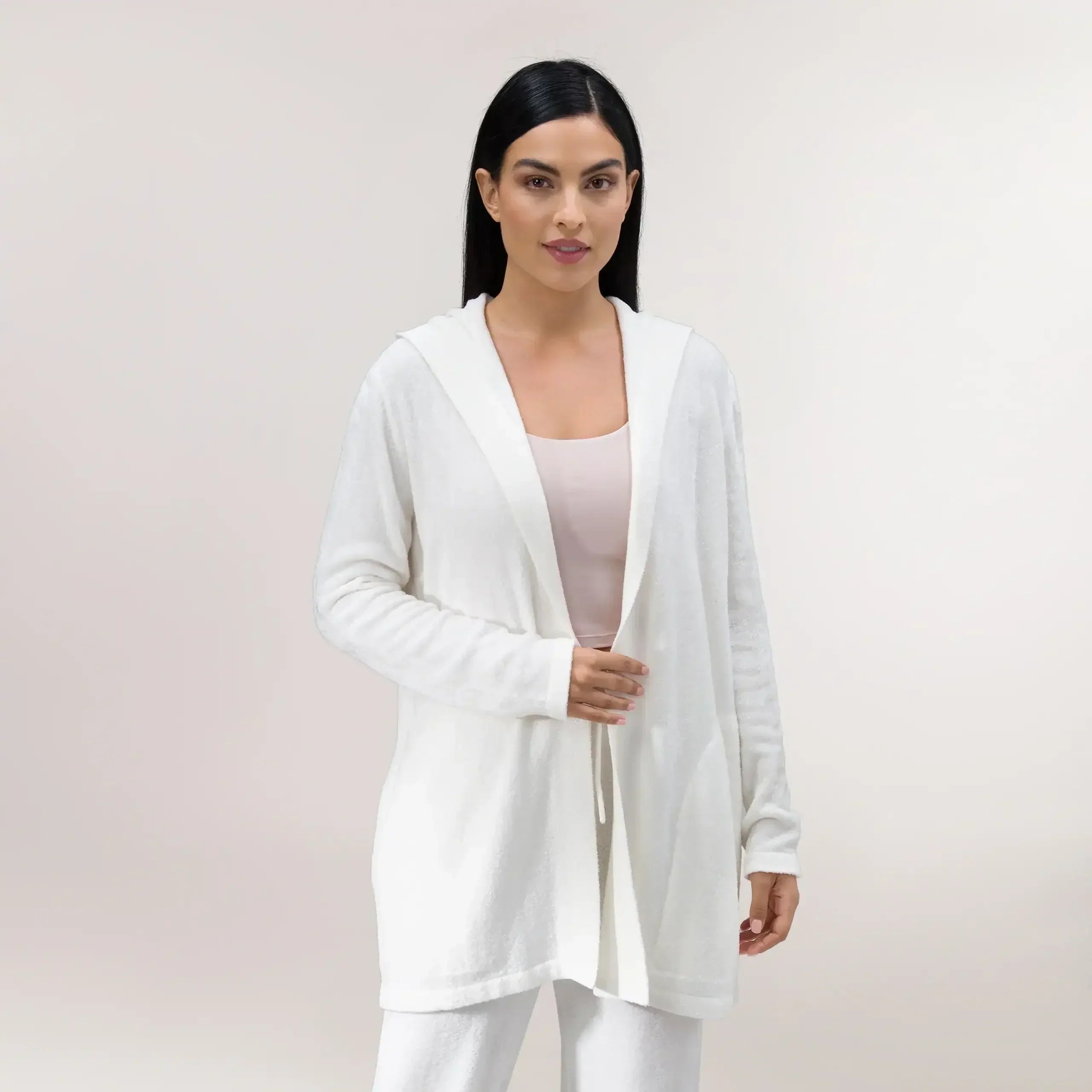White longline cardigan with open front and pockets - كارديجان أبيض طويل مع واجهة مفتوحة وجيوب