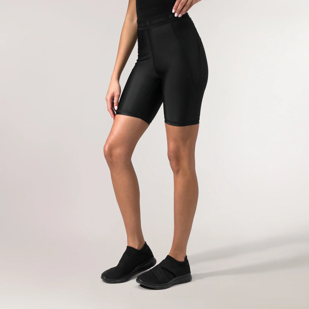 Black biker shorts with sleek fit and high waist - شورت بايكر أسود بقصّة أنيقة وخصر مرتفع