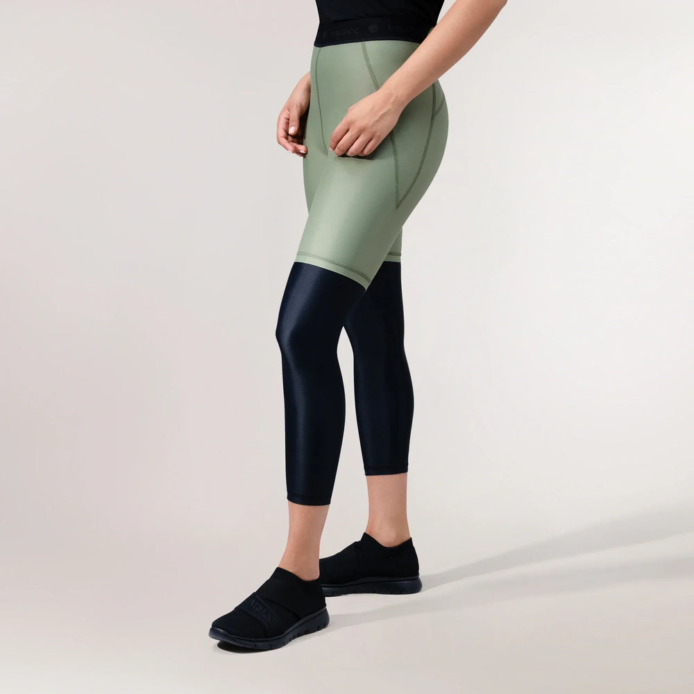 Musk green biker shorts with snug stretch fit - شورت راكبي الدراجات النارية باللون الأخضر مع ملاءمة مرنة مريحة