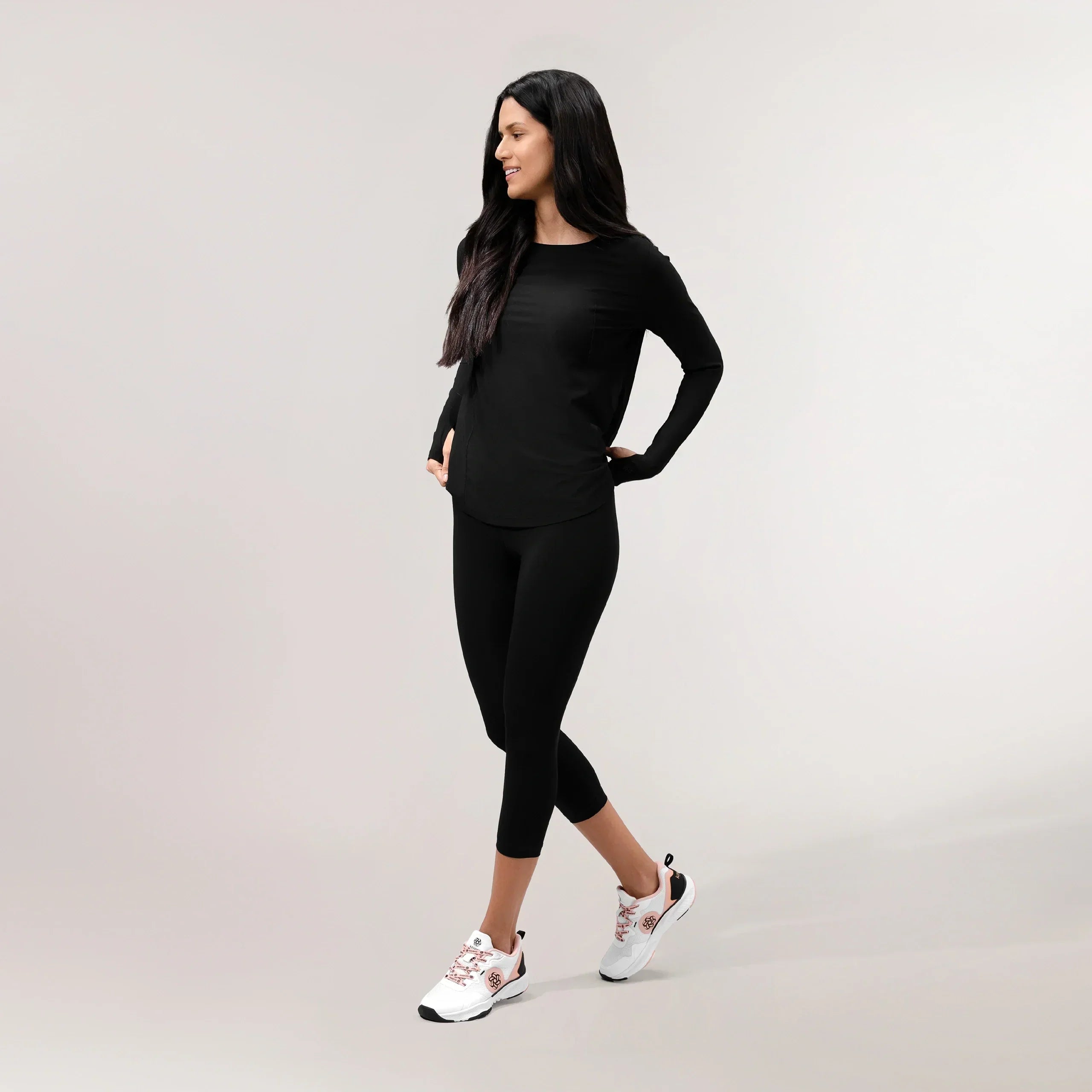 Sculpting Compression Crop Legging - CORE BLACK