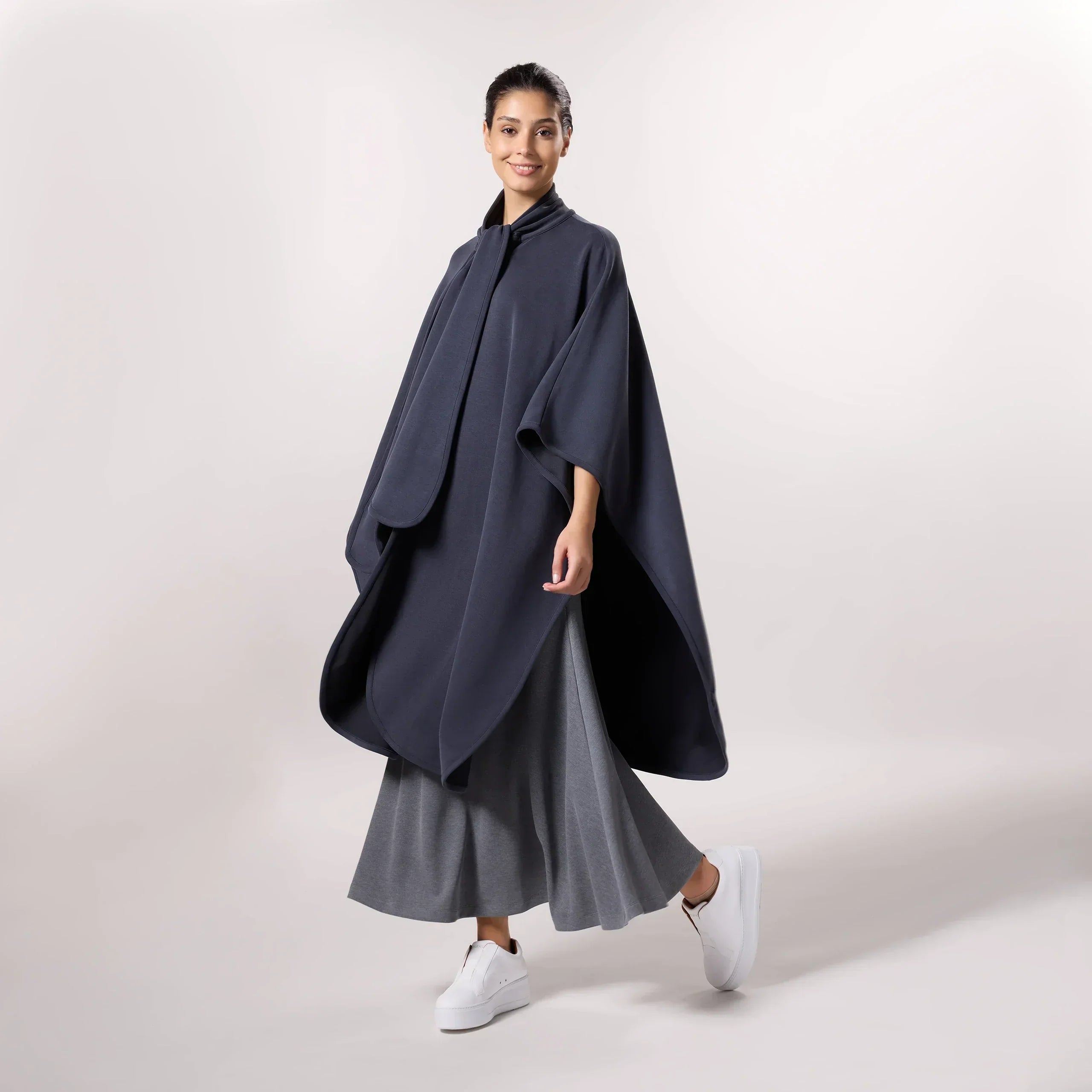 Soft Cape - SEASONAL BLACK