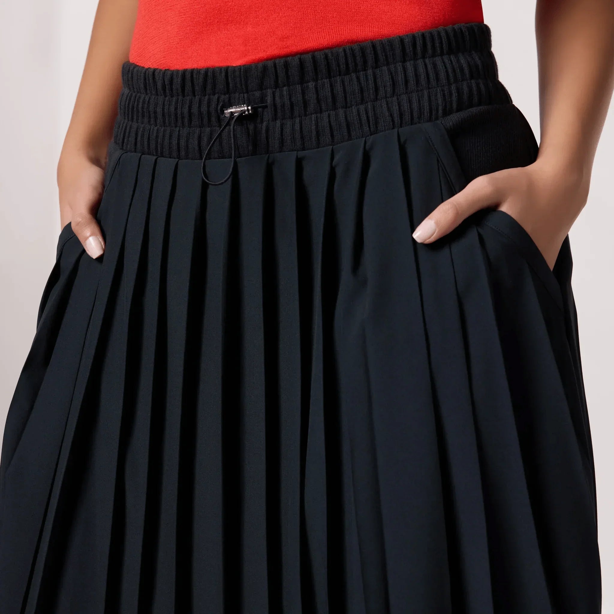 Active Pleated Skirt - SEASONAL BLACK