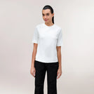 White short sleeve tee with classic relaxed fit - تي شيرت أبيض بأكمام قصيرة وقصة كلاسيكية مريحة