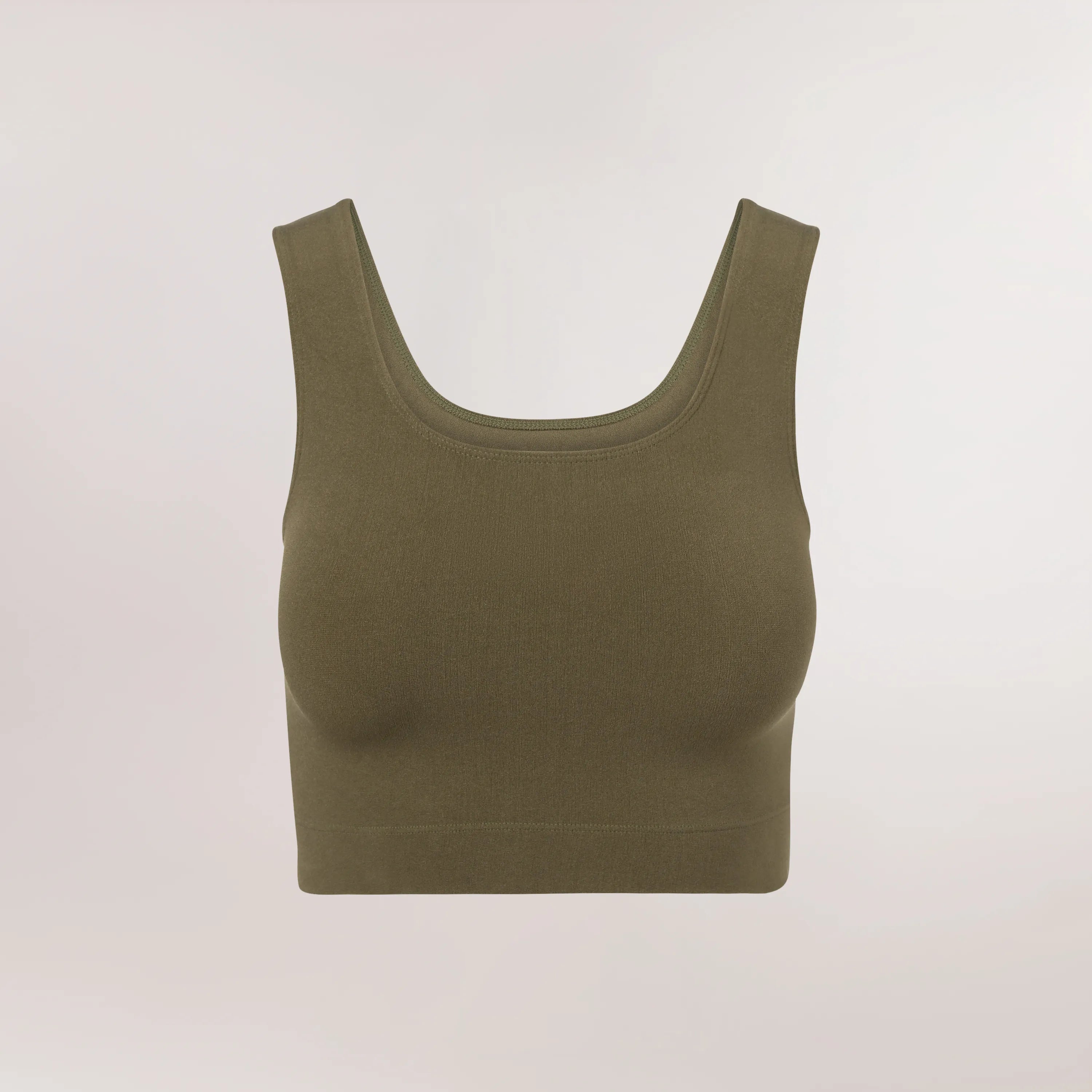 A core musk green Limber Up cropped top - بلوزة قصيرة من "ليمبر أب" باللون الأخضر