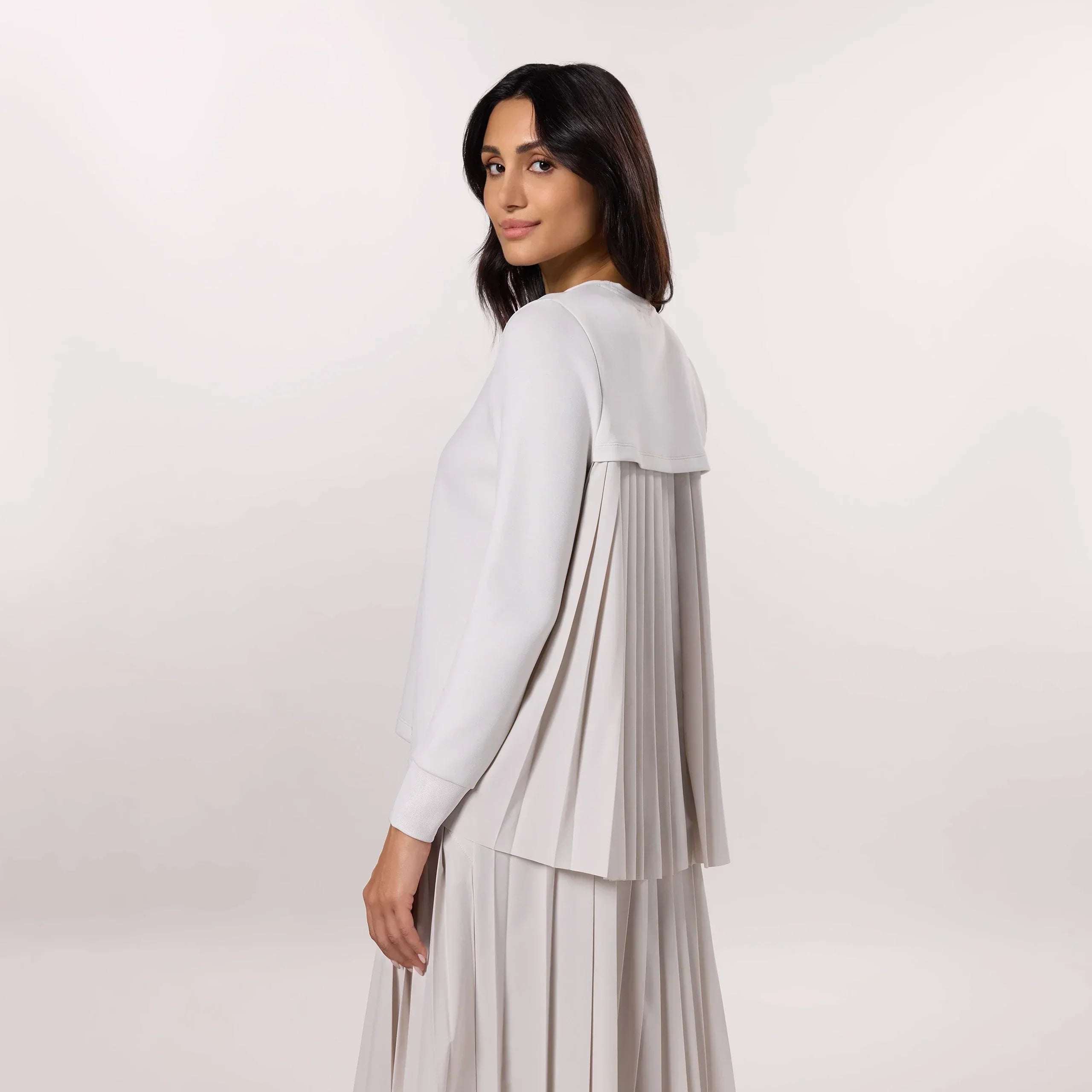 Pleated Sweatshirt - SEASONAL STONE