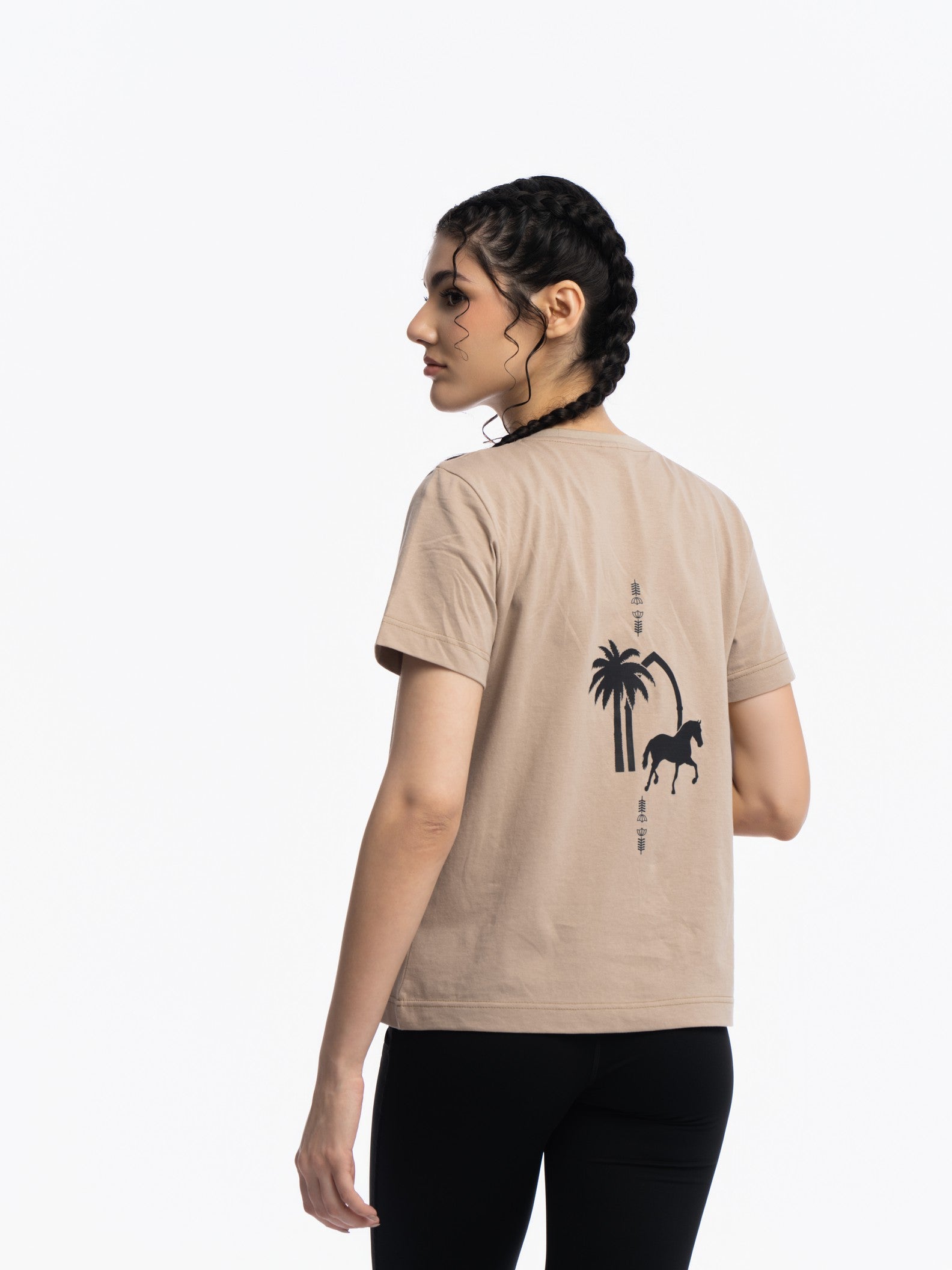 تيشيرت يوم التأسيس النسائي