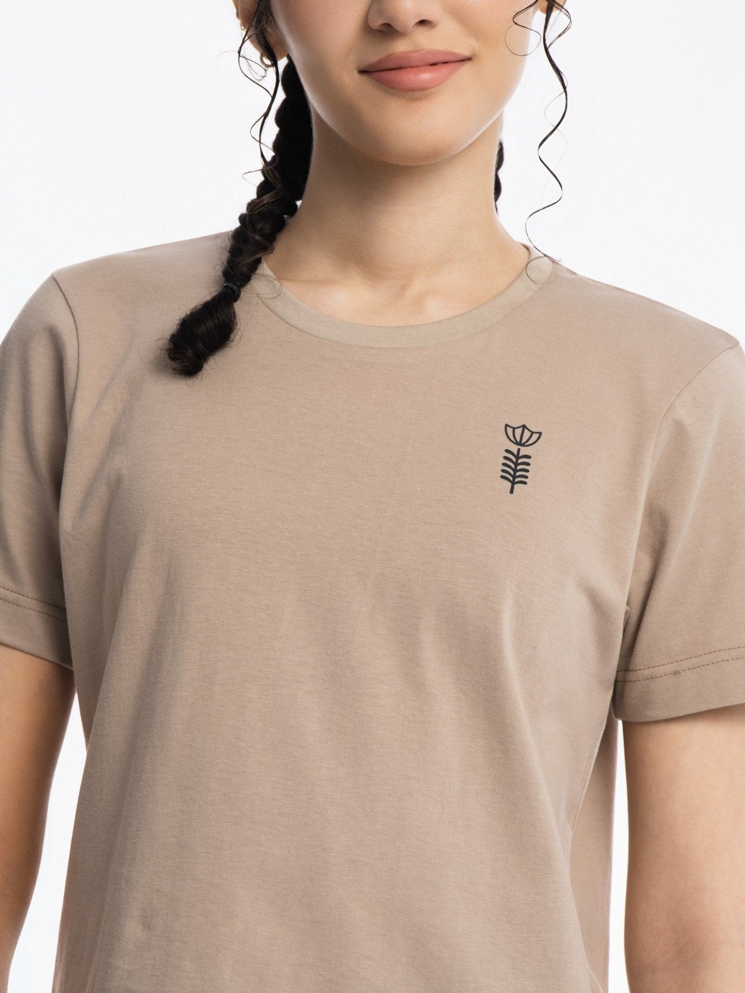 تيشيرت يوم التأسيس النسائي