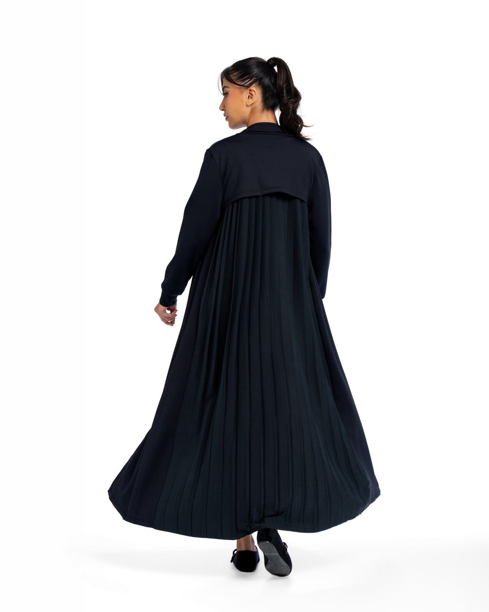 Pleated Abaya - SEASONAL BLACK