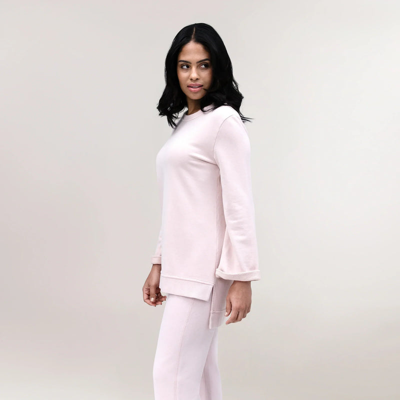 Light pink Good To Go sweat-shirt with side slits - سويت شيرت "جود تو جو" باللون الوردي الفاتح مع شقوق جانبية