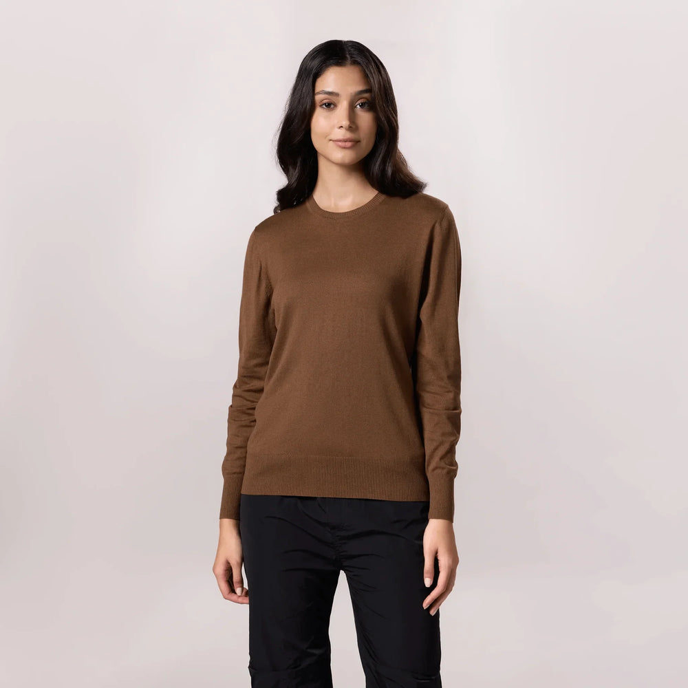 Hazelnut knit sweater with crew neck and ribbed trim - سترة بندق محبوكة برقبة دائرية وحواف مضلعة