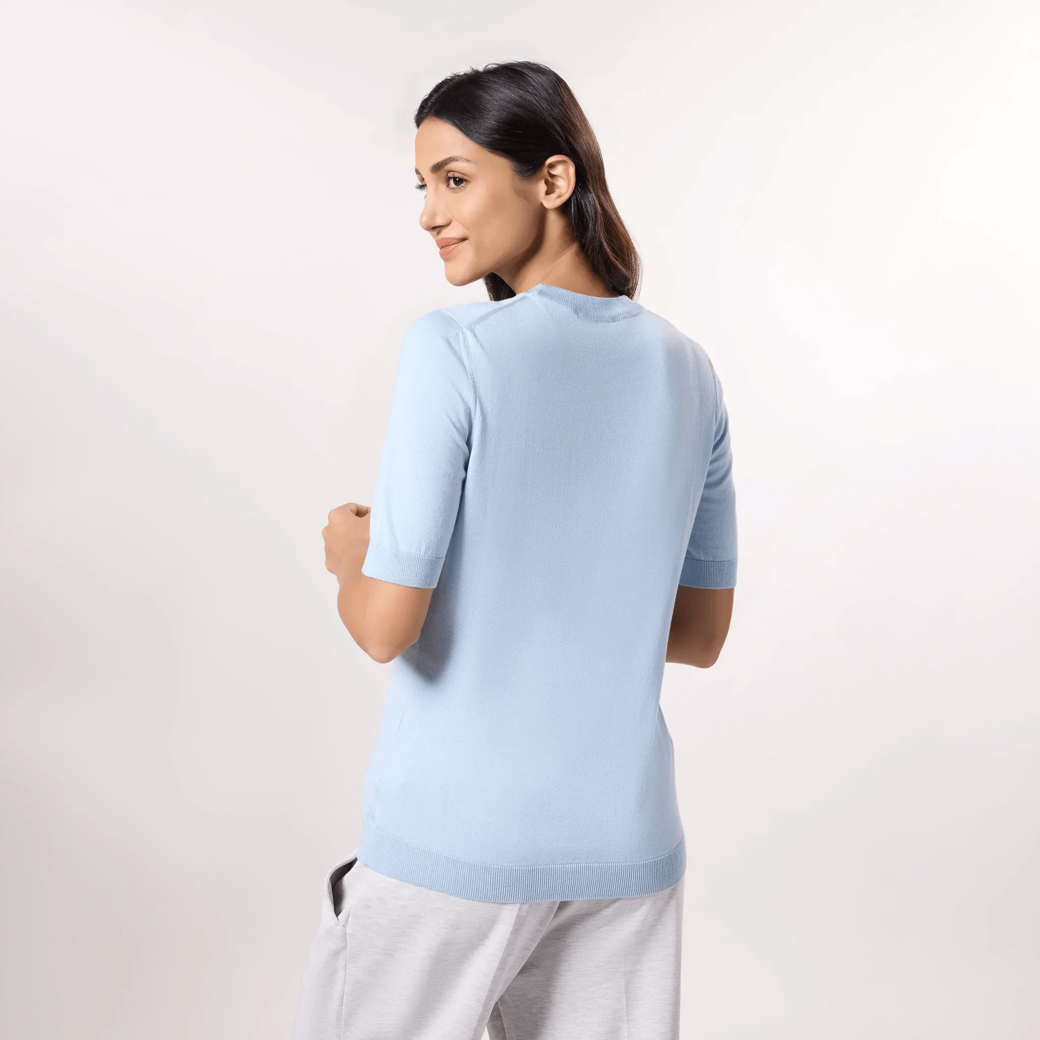 Short Sleeve Knit Sweater - SEASONAL LIGHT BLUE
