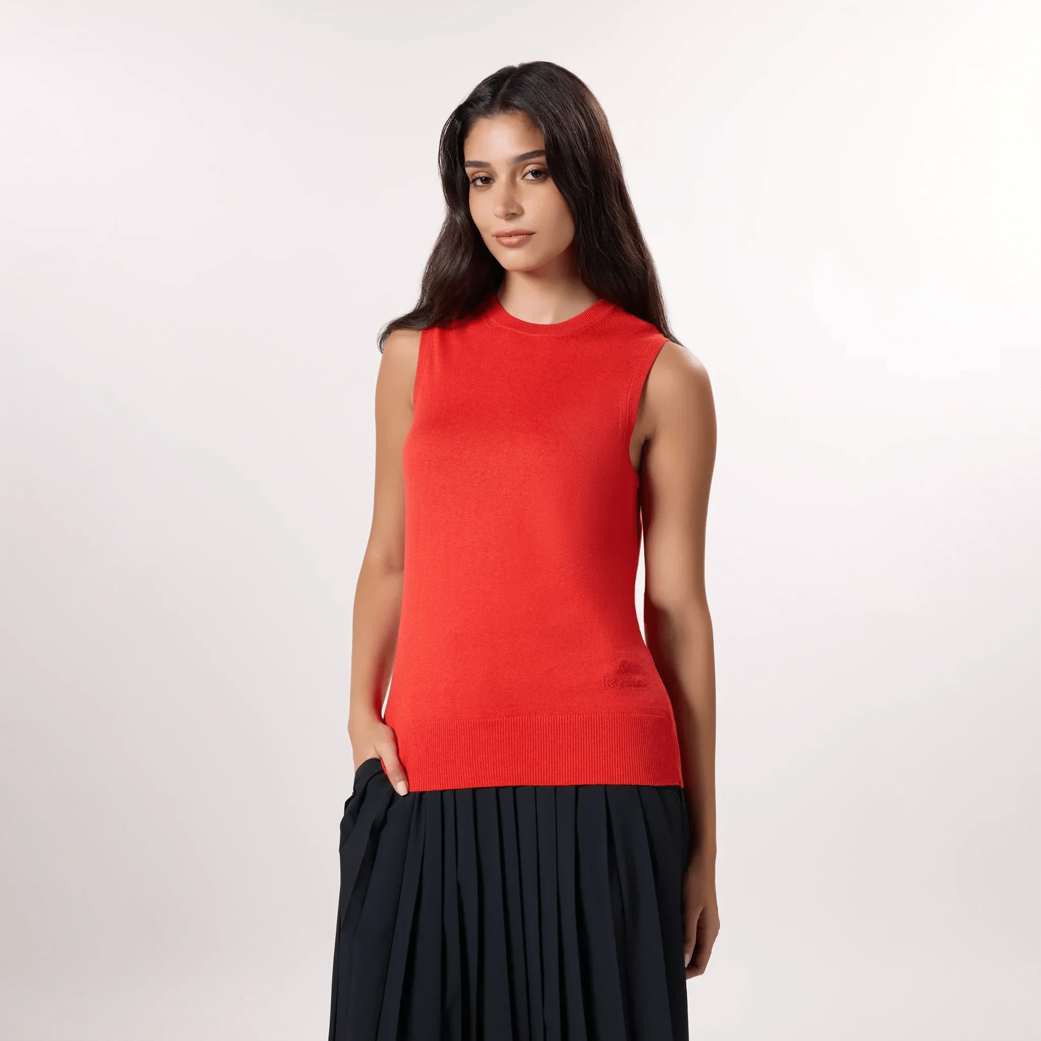 Knitted Sleeveless Sweater - SEASONAL RED