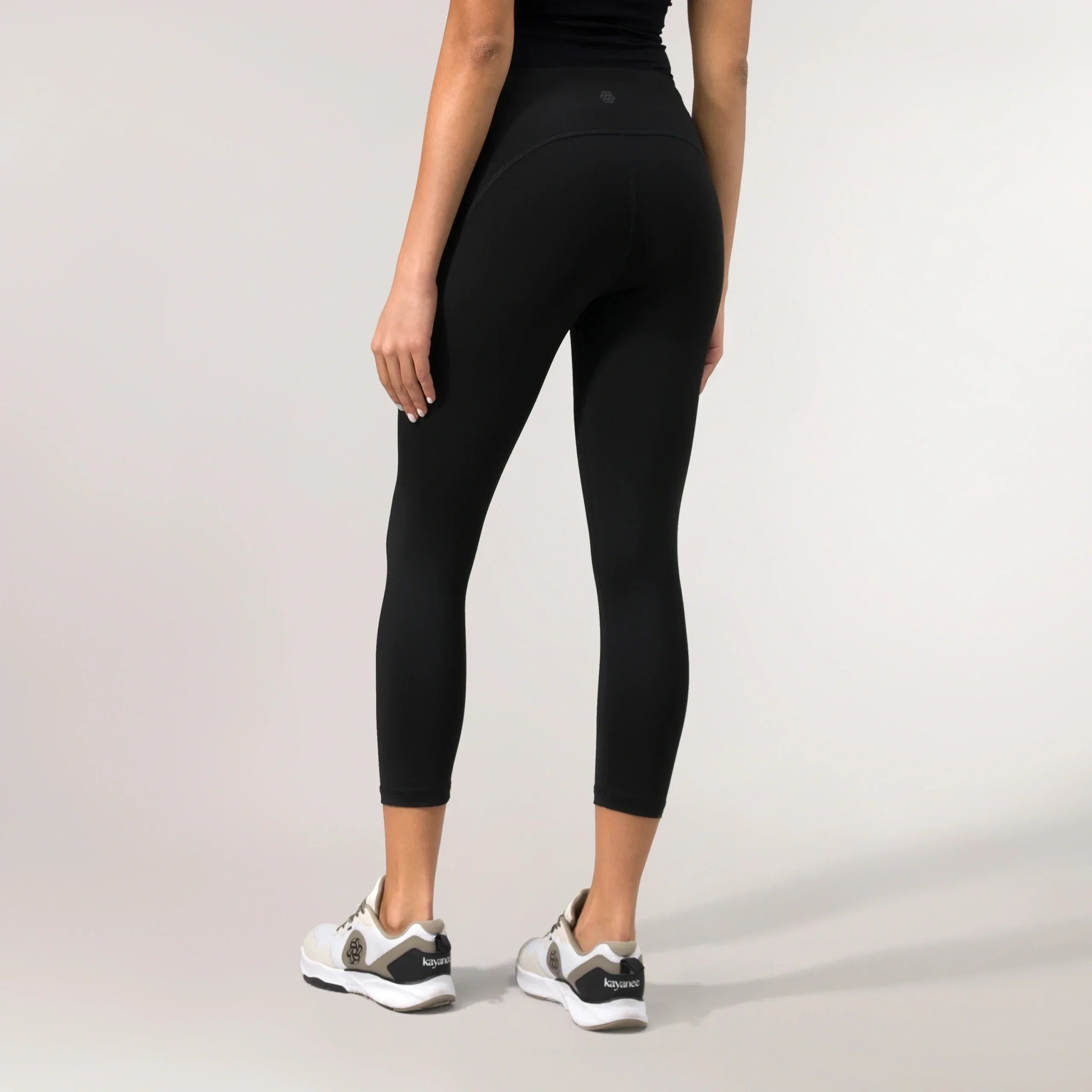 Freestyle Cropped Legging - CORE BLACK