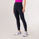 Black Rhythm fold-over leggings from the Kayanee Dance Fit (KDF) collection - عارضة أزياء ترتدي ليقنز "ريذم" أسود من مجموعة كياني دانس فيت