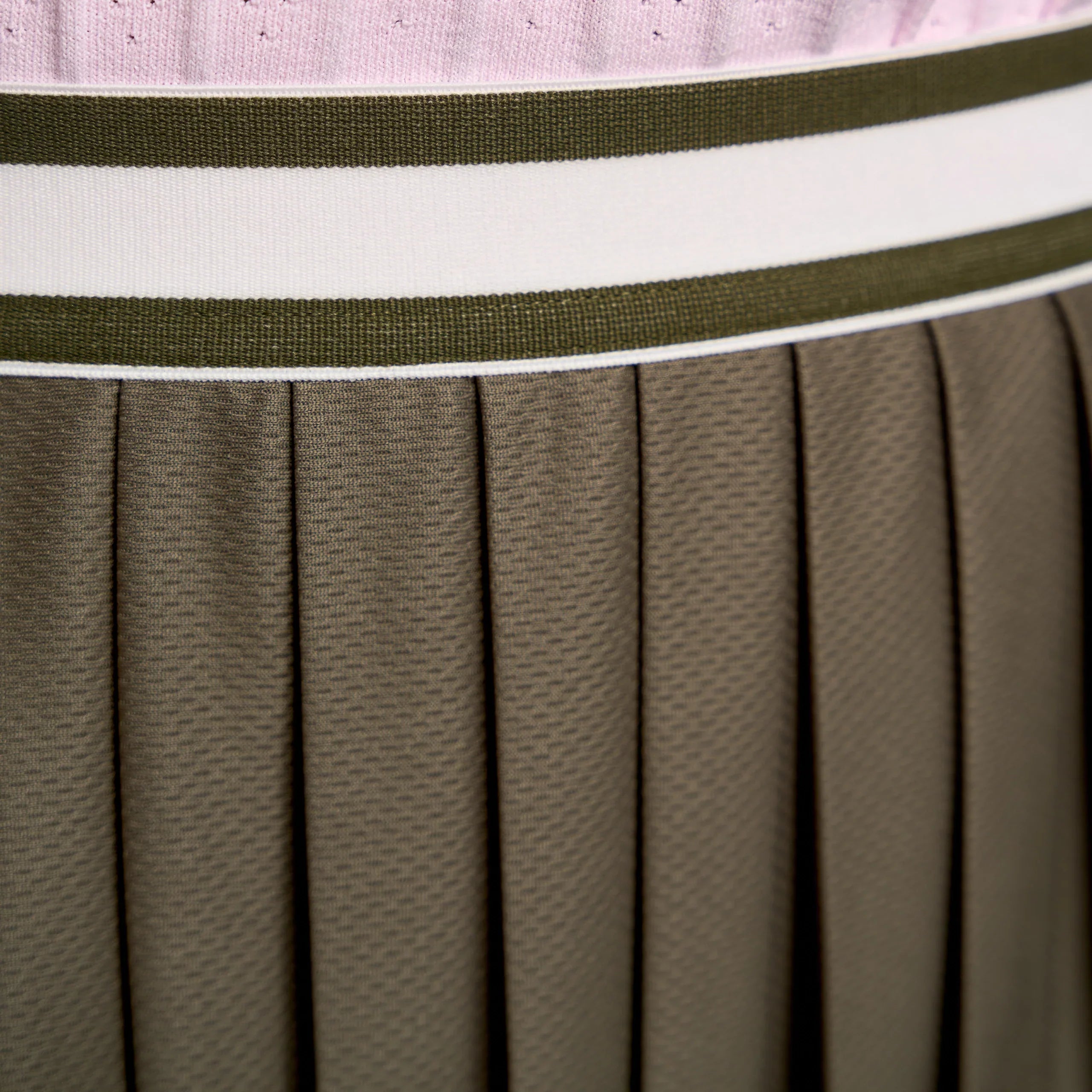 Lightweight Pleated Skirt - SEASONAL GREEN