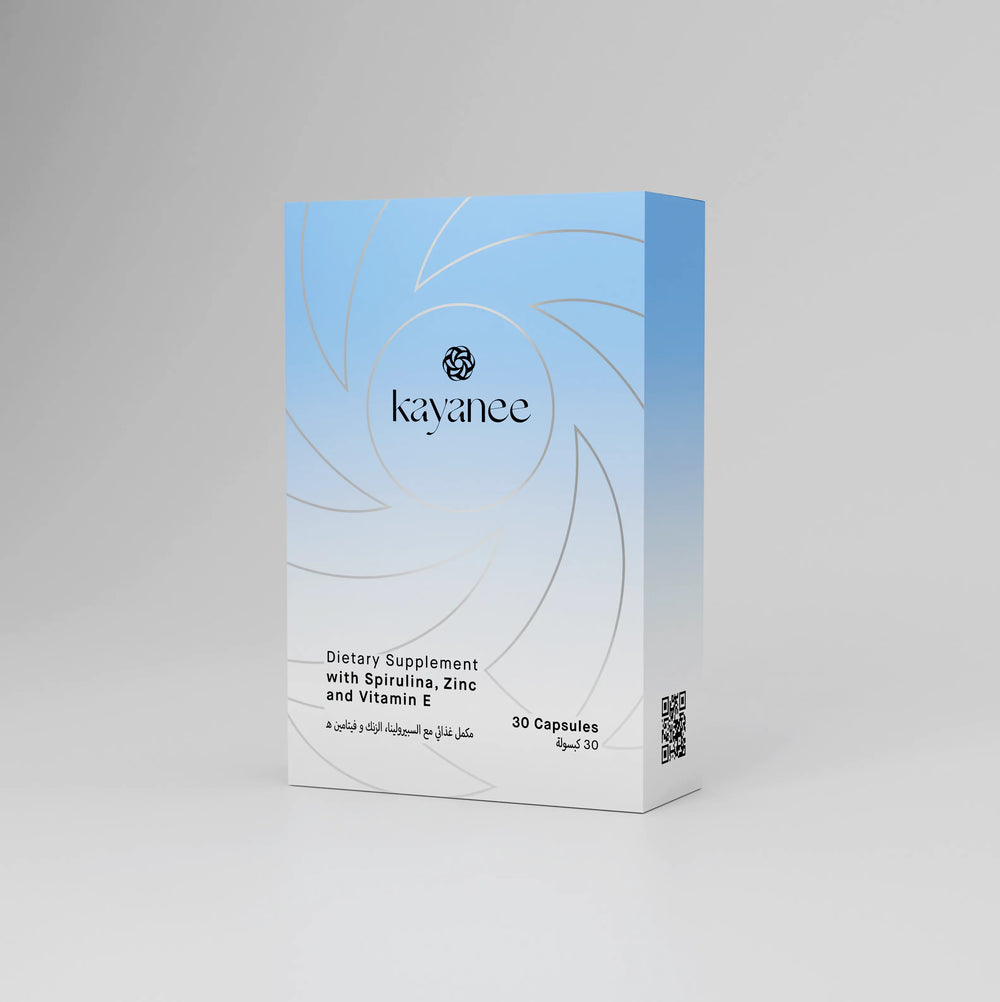 Side close up for Spirulina, Zinc, & Vitamin E multivitamin - لقطة جانبية لعبوة متعدد الفيتامينات يحتوي على السبيرولينا، الزينك، و فايتمين هـ