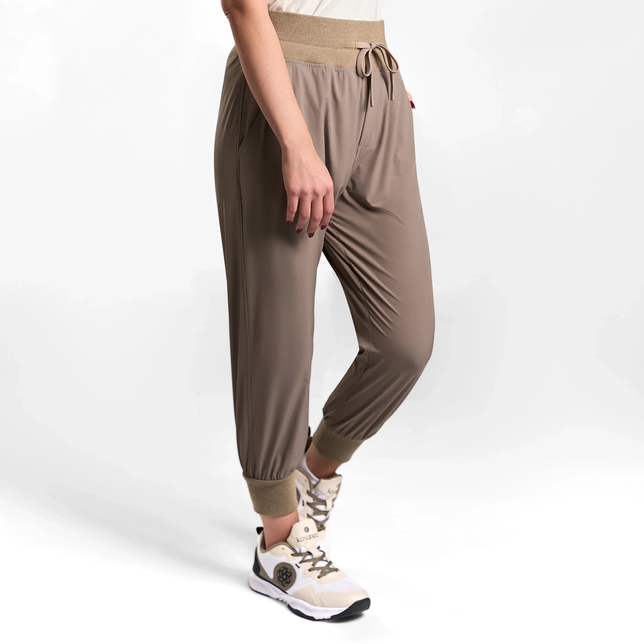 Nylon Jogger - SEASONAL OLIVE