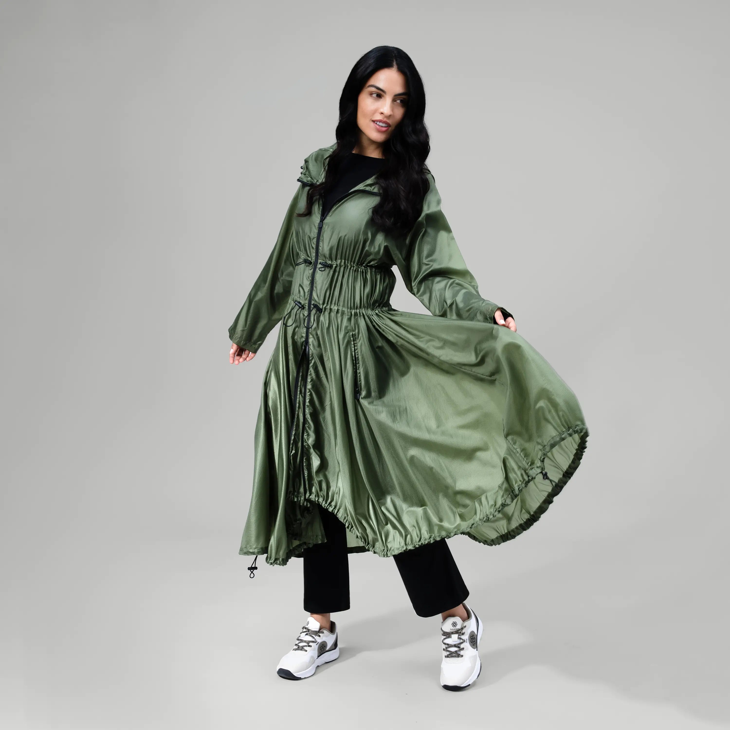 Dark musk green windbreaker with zip and drawstring - سترة واقية من الرياح باللون الأخضر الداكن مع سحاب ورباط