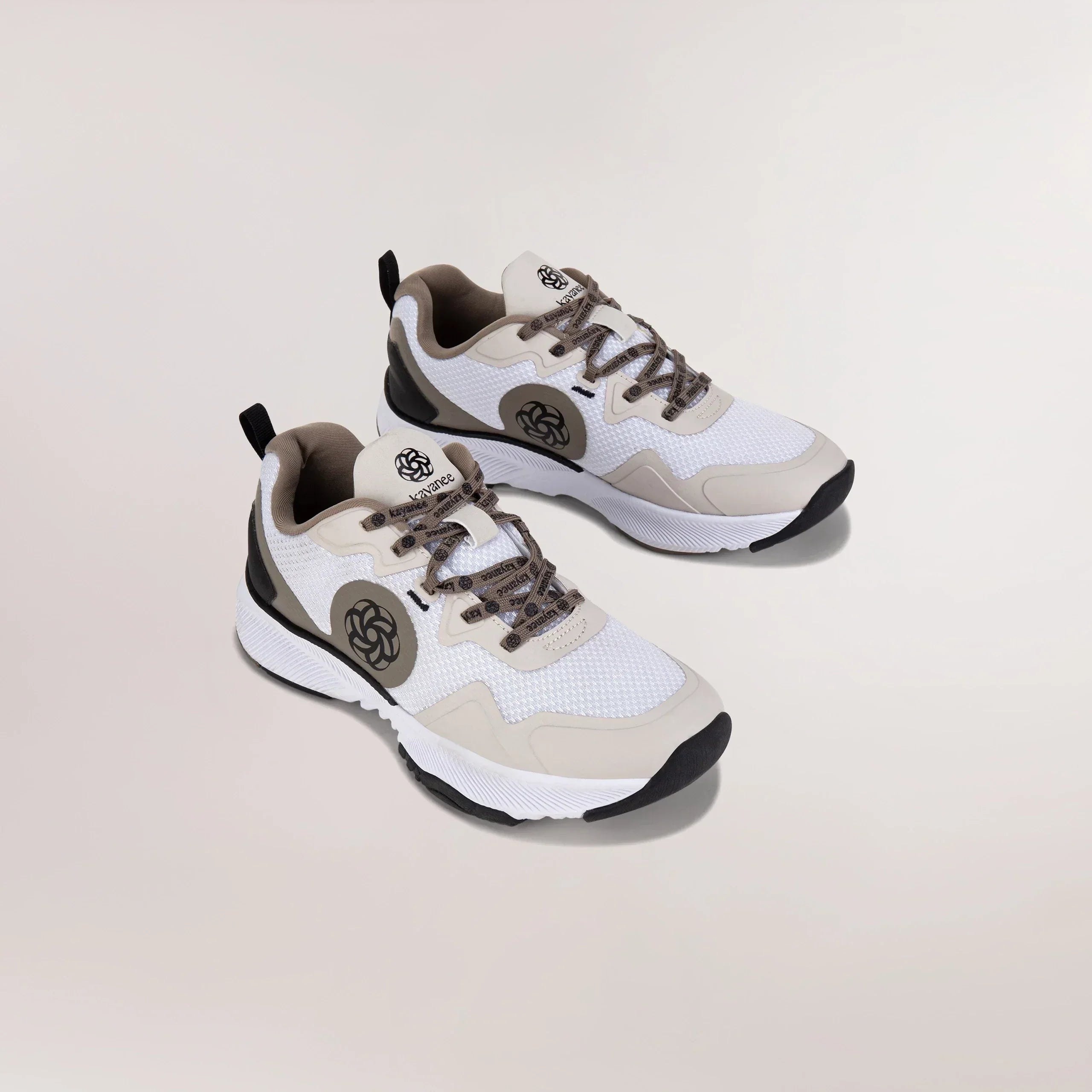 Rainforest Pivot Dance sneakers with cushioned sole & performance fit - عارضة أزياء ترتدي حذاء 
