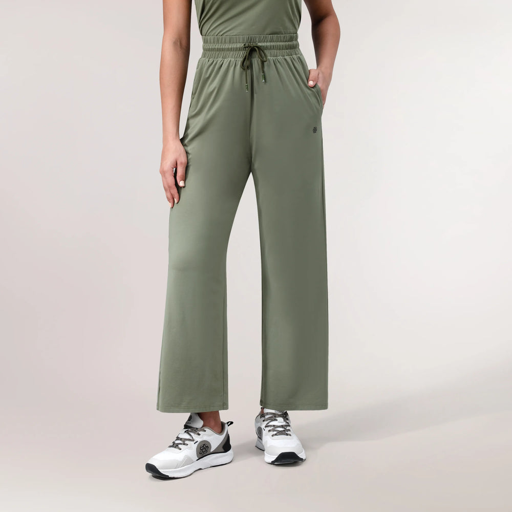 Women's Bottoms | Flare, Track, Jogger & Cargo Pants | Kayanee Women's Bottoms | Flare, Track, Jogger & Cargo Pants | Kayanee