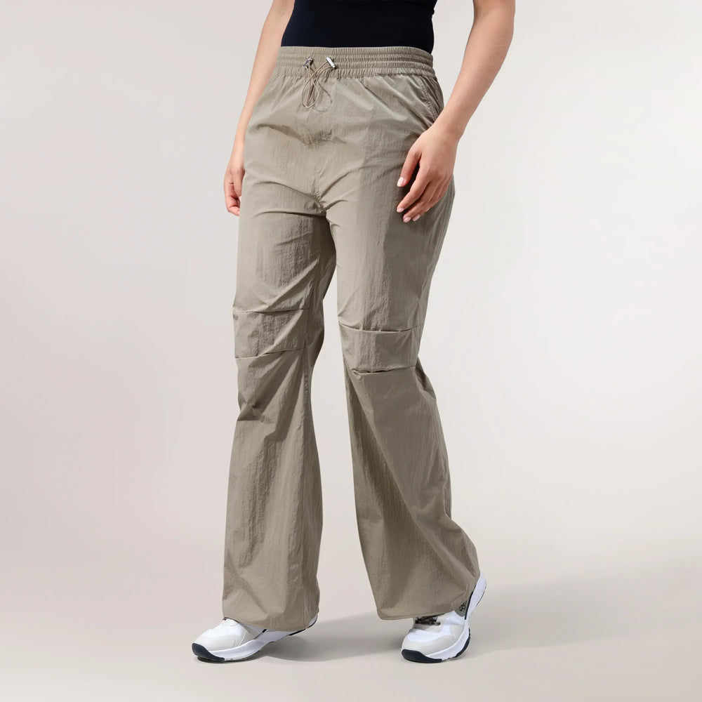 Parachute Pants - SEASONAL BEIGE