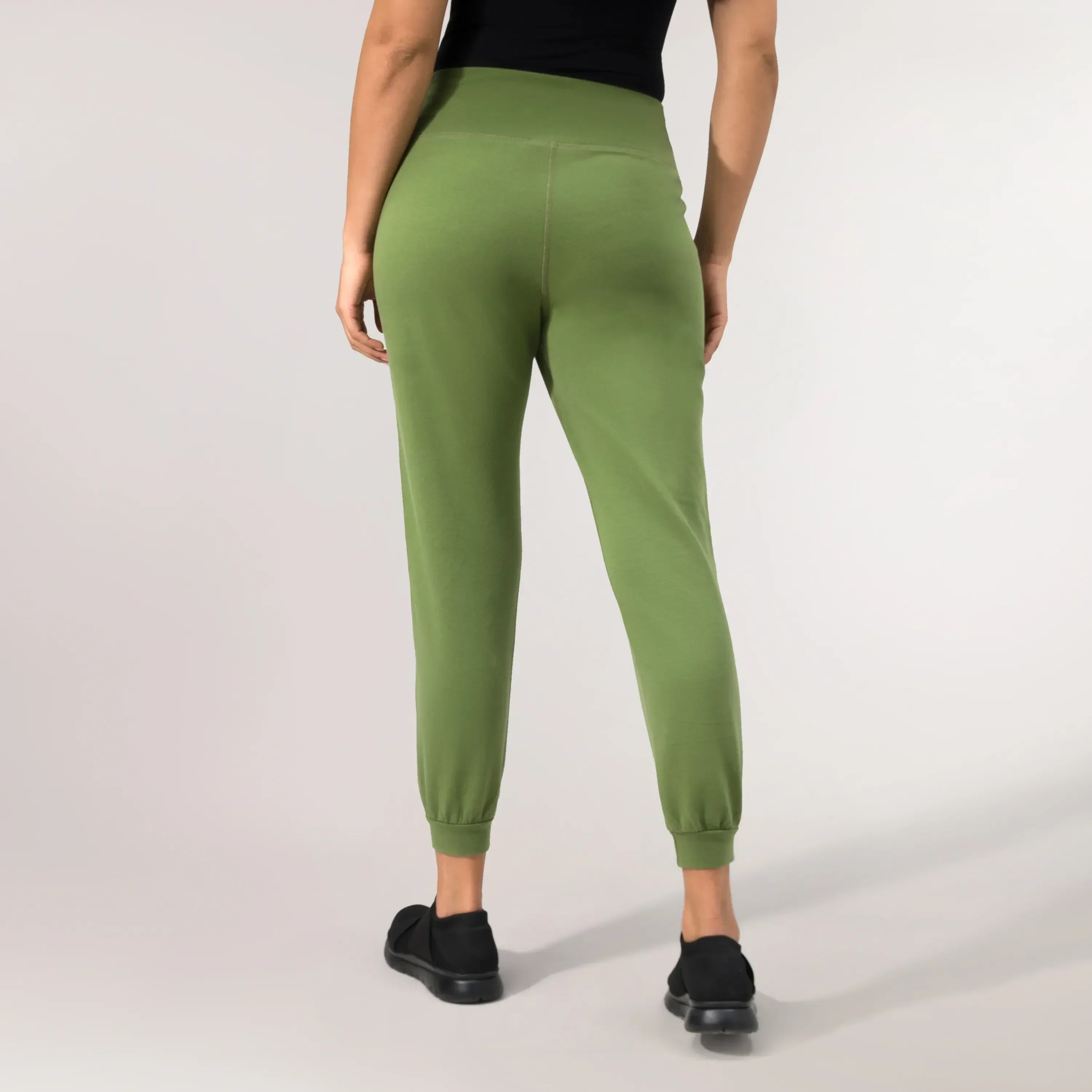 Walkabout Jogger - CORE DARK MUSK GREEN