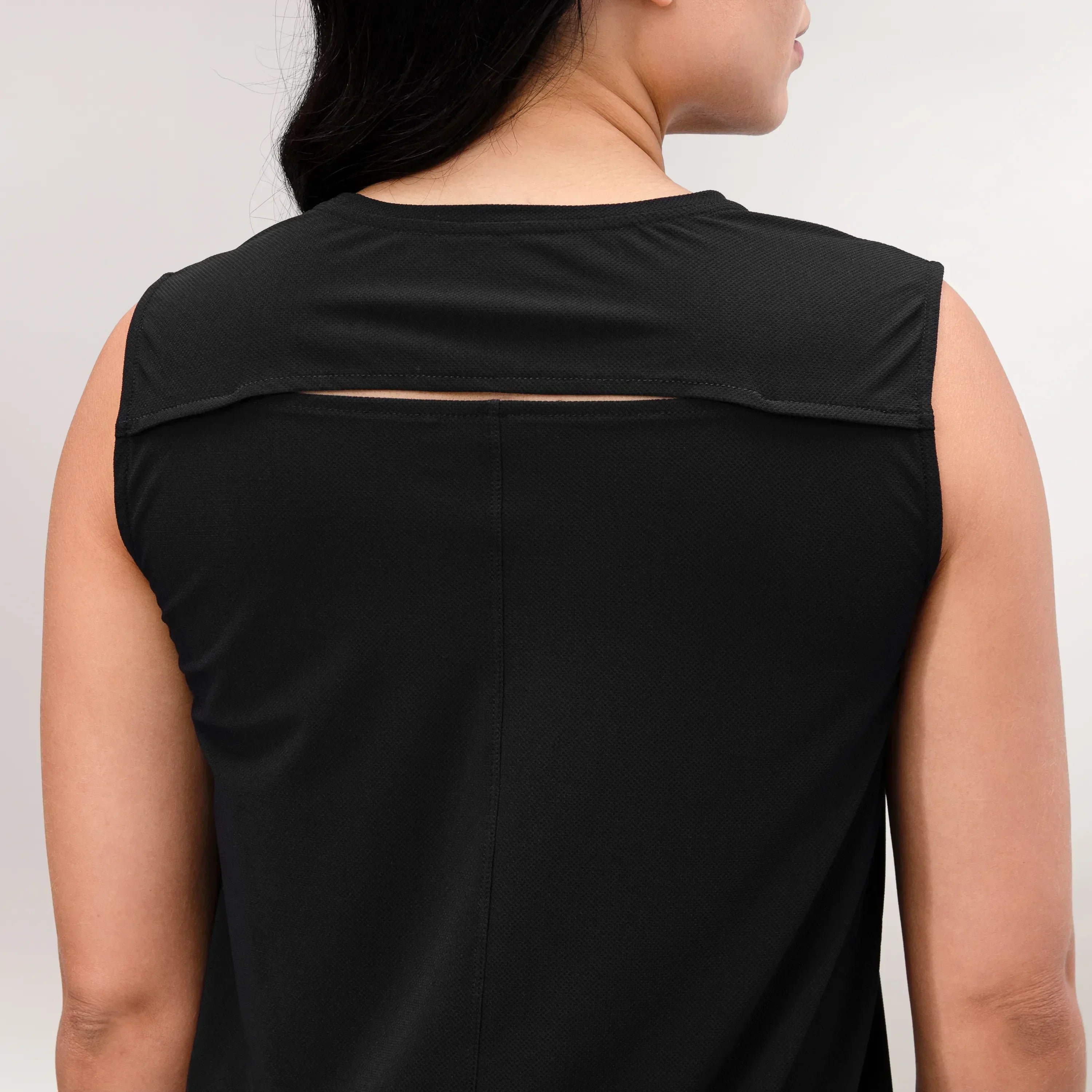 Twirl Sleeveless Top - CORE BLACK
