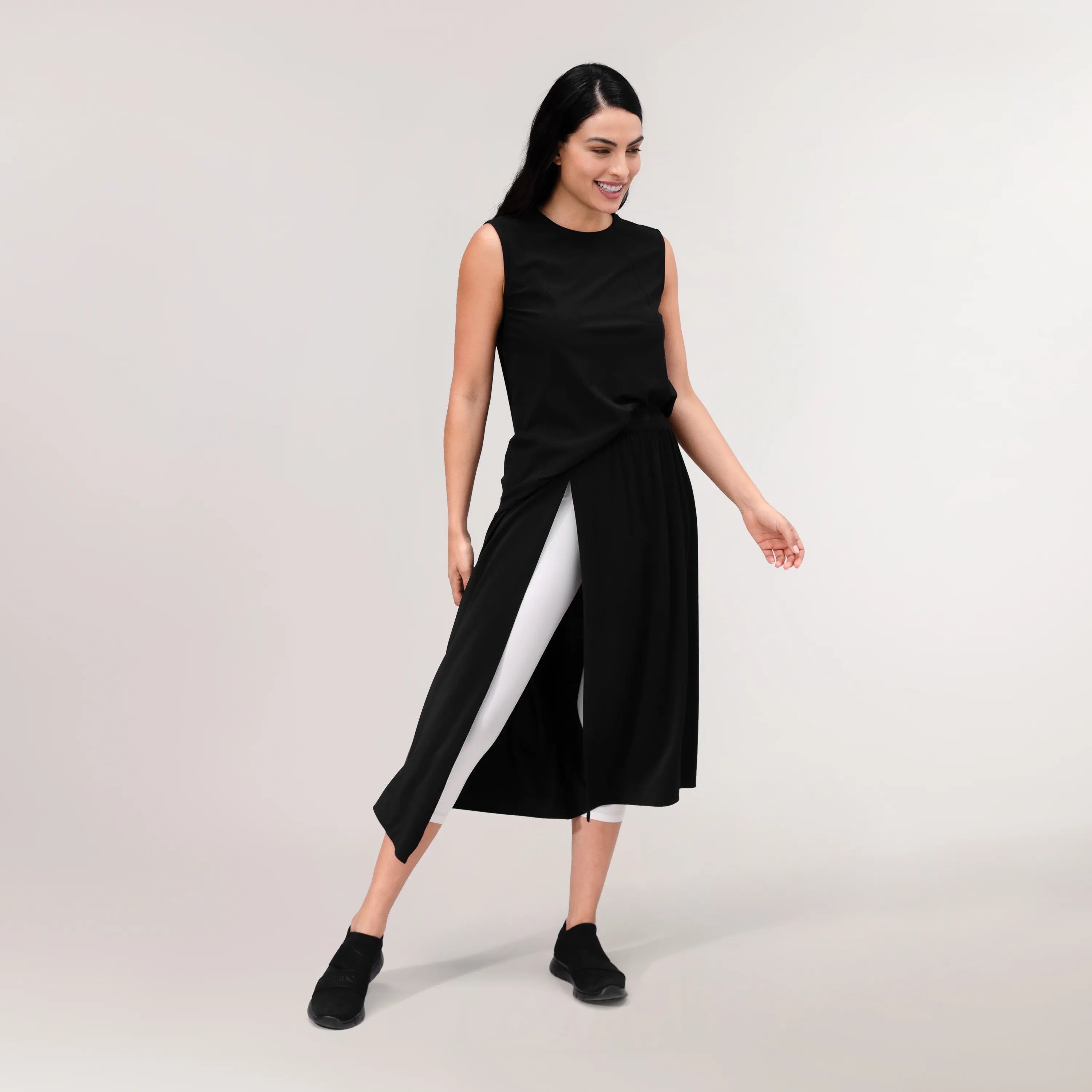 Twirl Sleeveless Top - CORE BLACK