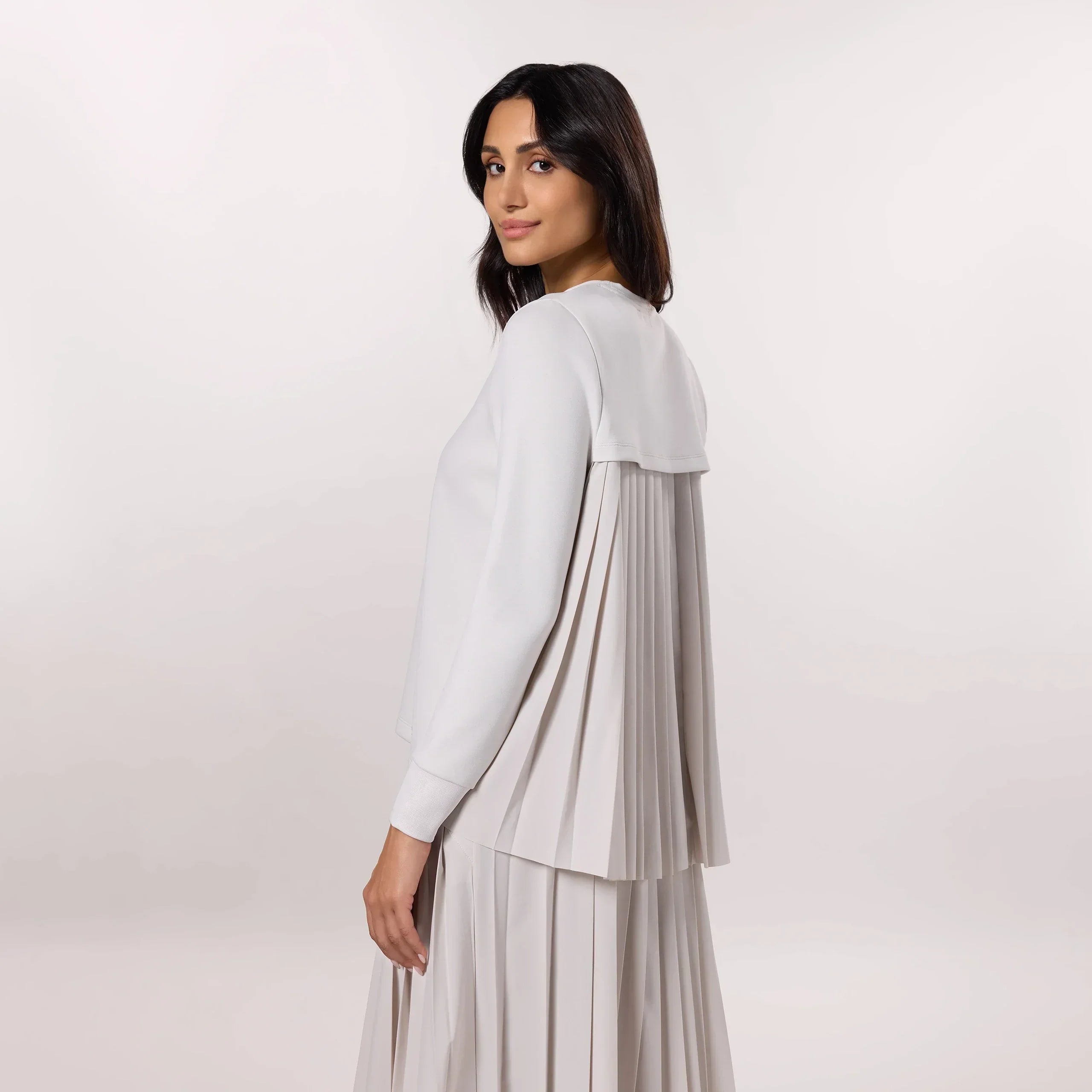 Pleated Sweatshirt - SEASONAL STONE