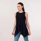 A model wearing a core black Twirl Studio top - عارضة أزياء ترتدي بلوزة "تويرل استوديو" سوداء اللون