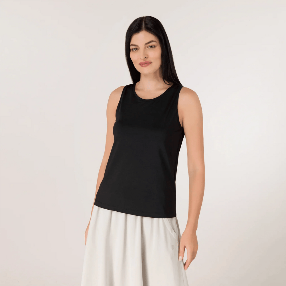 Black Freestyle tank top with racerback design - تانك توب بدون أكمام "فري ستايل" باللون الأسود بتصميم ظهر سباق